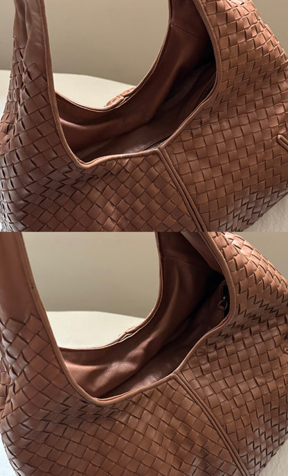 Vintage Bottega Veneta hobo bag🧸
