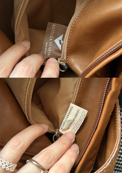 Vintage Bottega Veneta intrecciato double pocket bag🧸