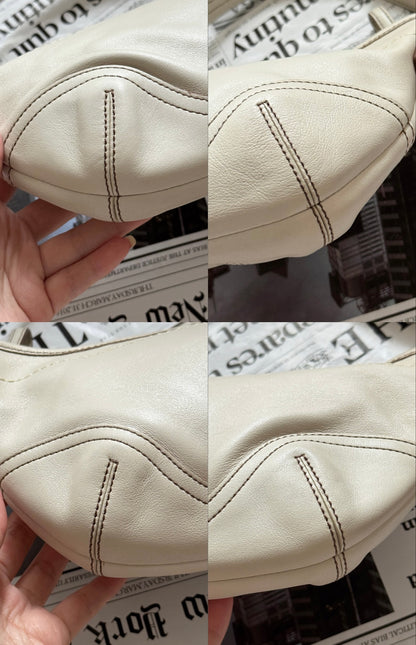 Vintage Coach 奶白半月包hobo bag☁️