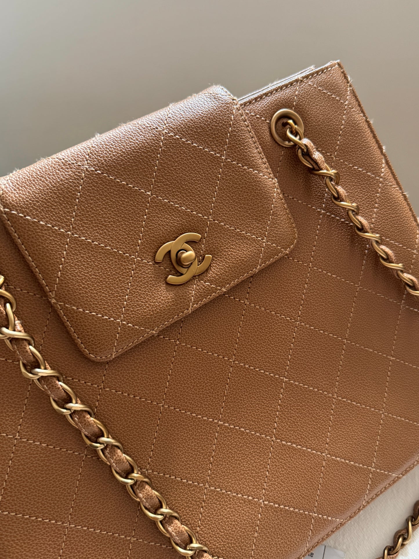 Vintage Chanel wild stitch荔枝牛皮tote bag🧋