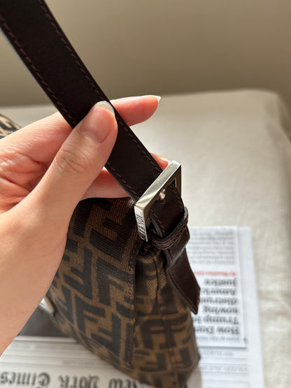 Vintage Fendi zucca square baguette 🥖