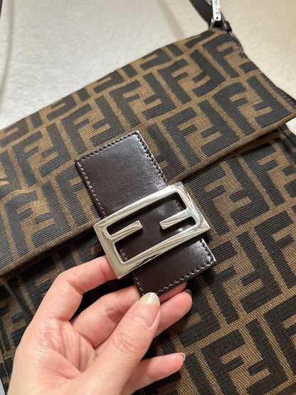 Vintage Fendi zucca square baguette 🥖