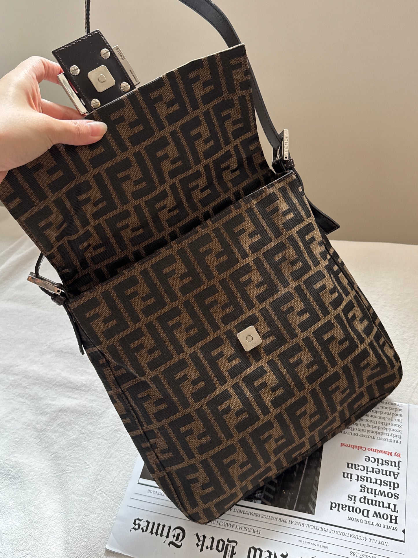 Vintage Fendi zucca square baguette 🥖