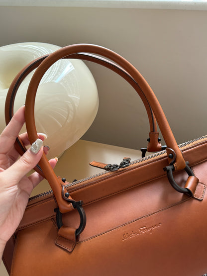 Vintage Salvatore Ferragamo木扣shoulder bag🪵