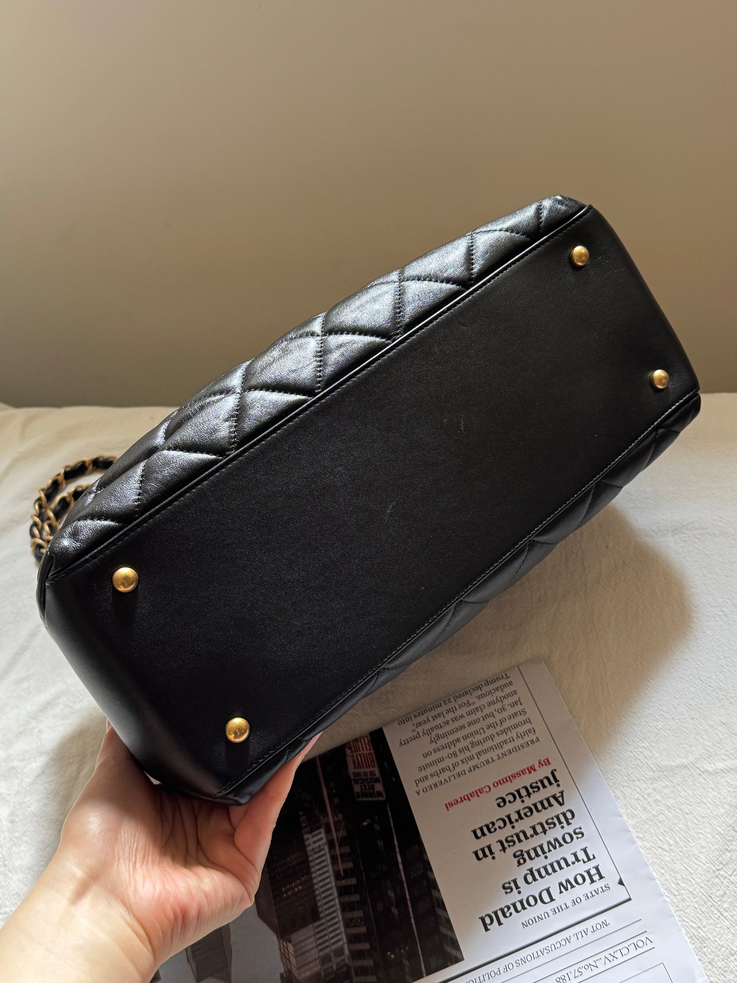 Vintage Chanel calfskin tote bag💫