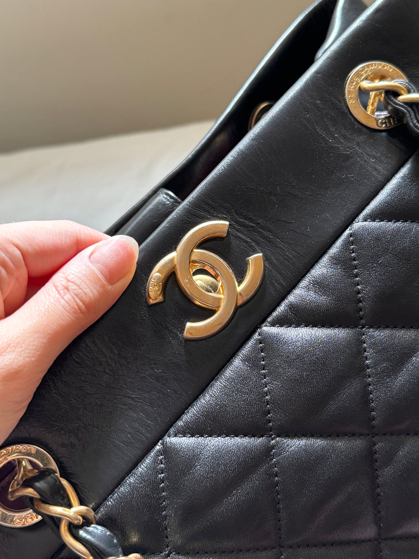 Vintage Chanel calfskin tote bag💫