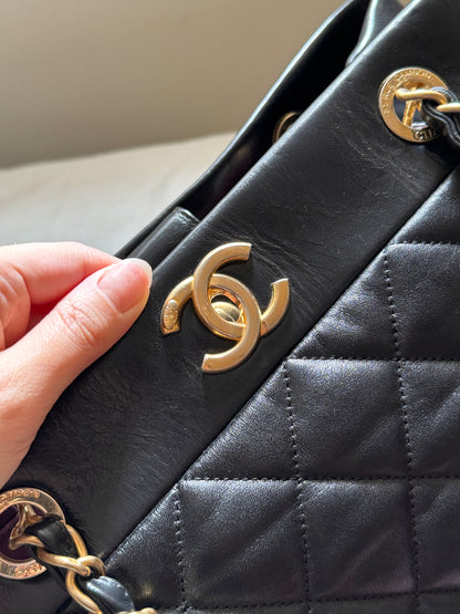 Vintage Chanel calfskin tote bag💫