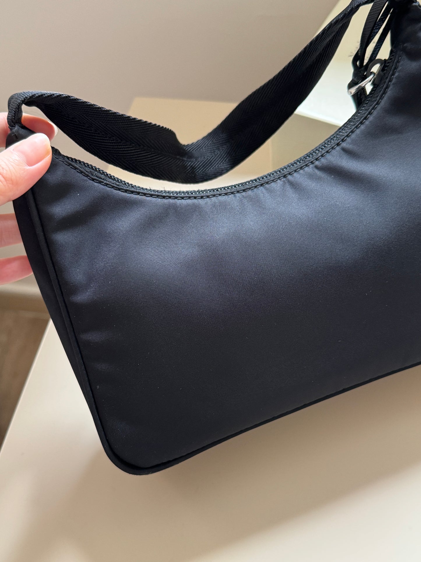 Pre-owned Prada re-edition nylon hobo🕶️