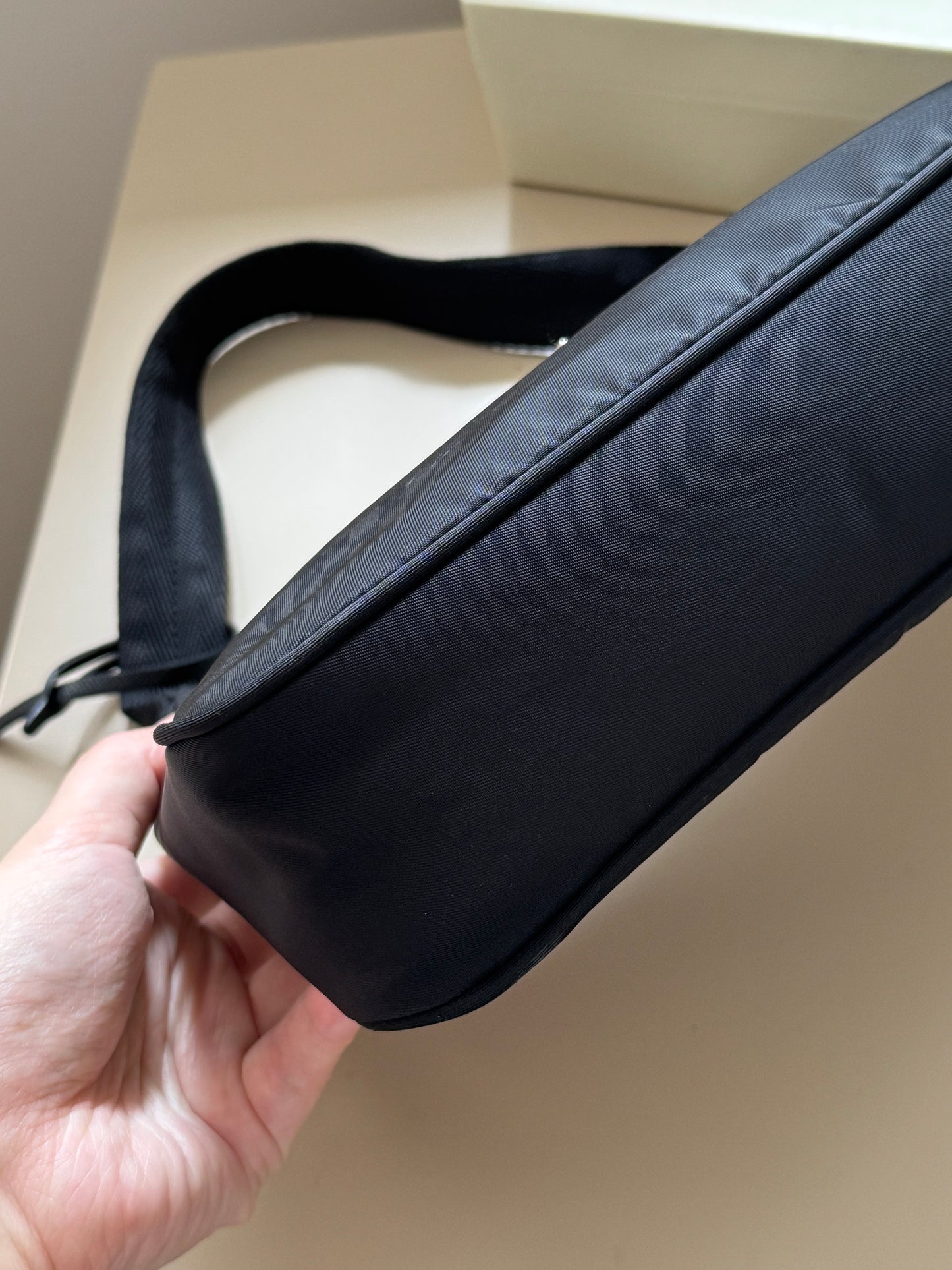 Pre-owned Prada re-edition nylon hobo🕶️