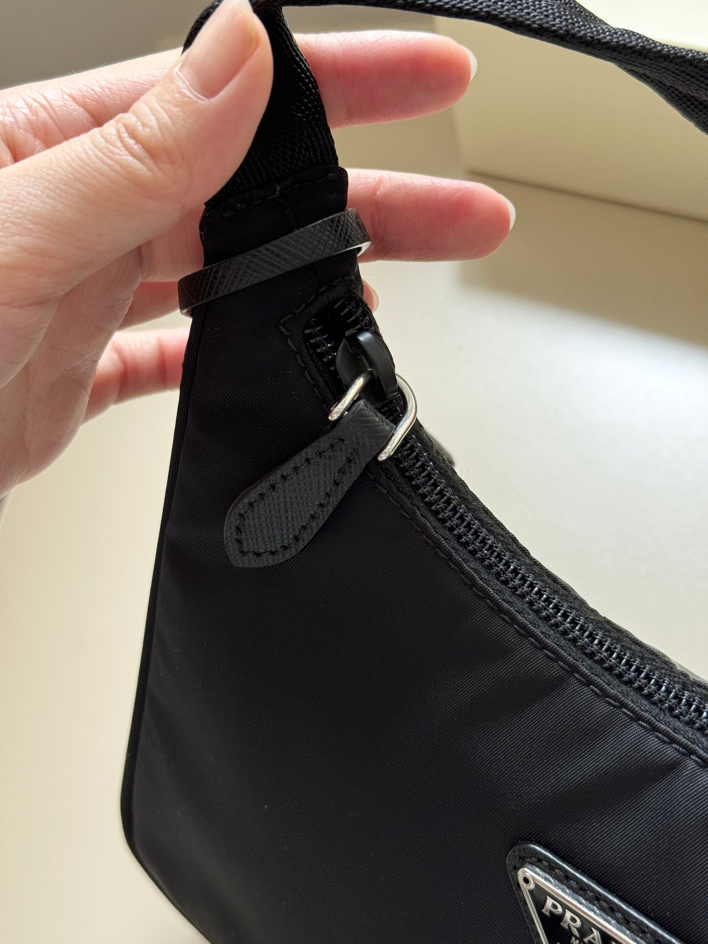 Pre-owned Prada re-edition nylon hobo🕶️