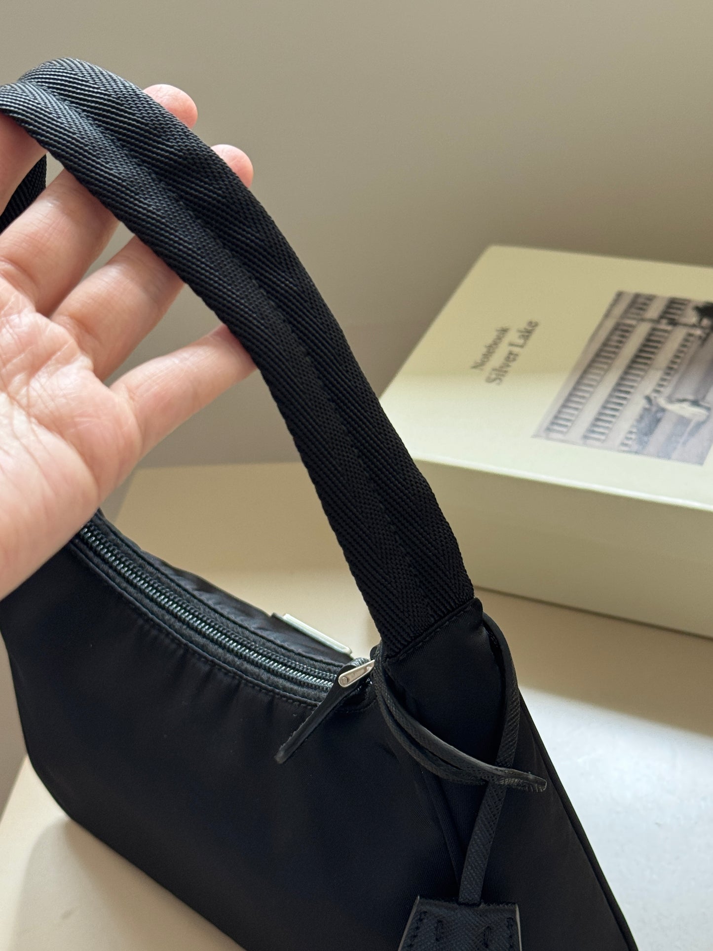 Pre-owned Prada re-edition nylon hobo🕶️
