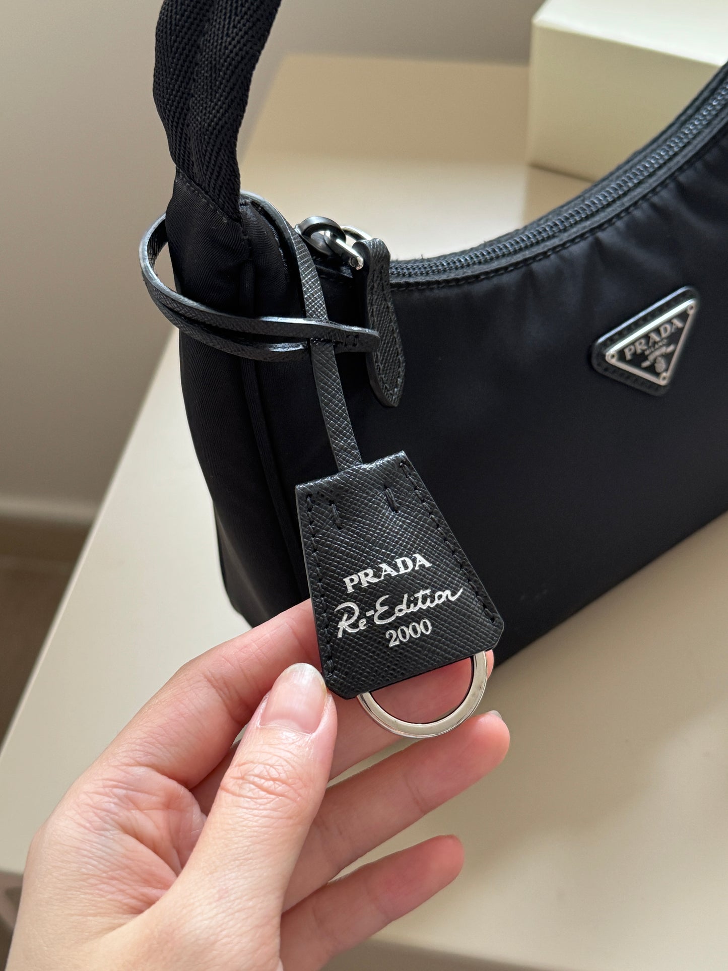 Pre-owned Prada re-edition nylon hobo🕶️