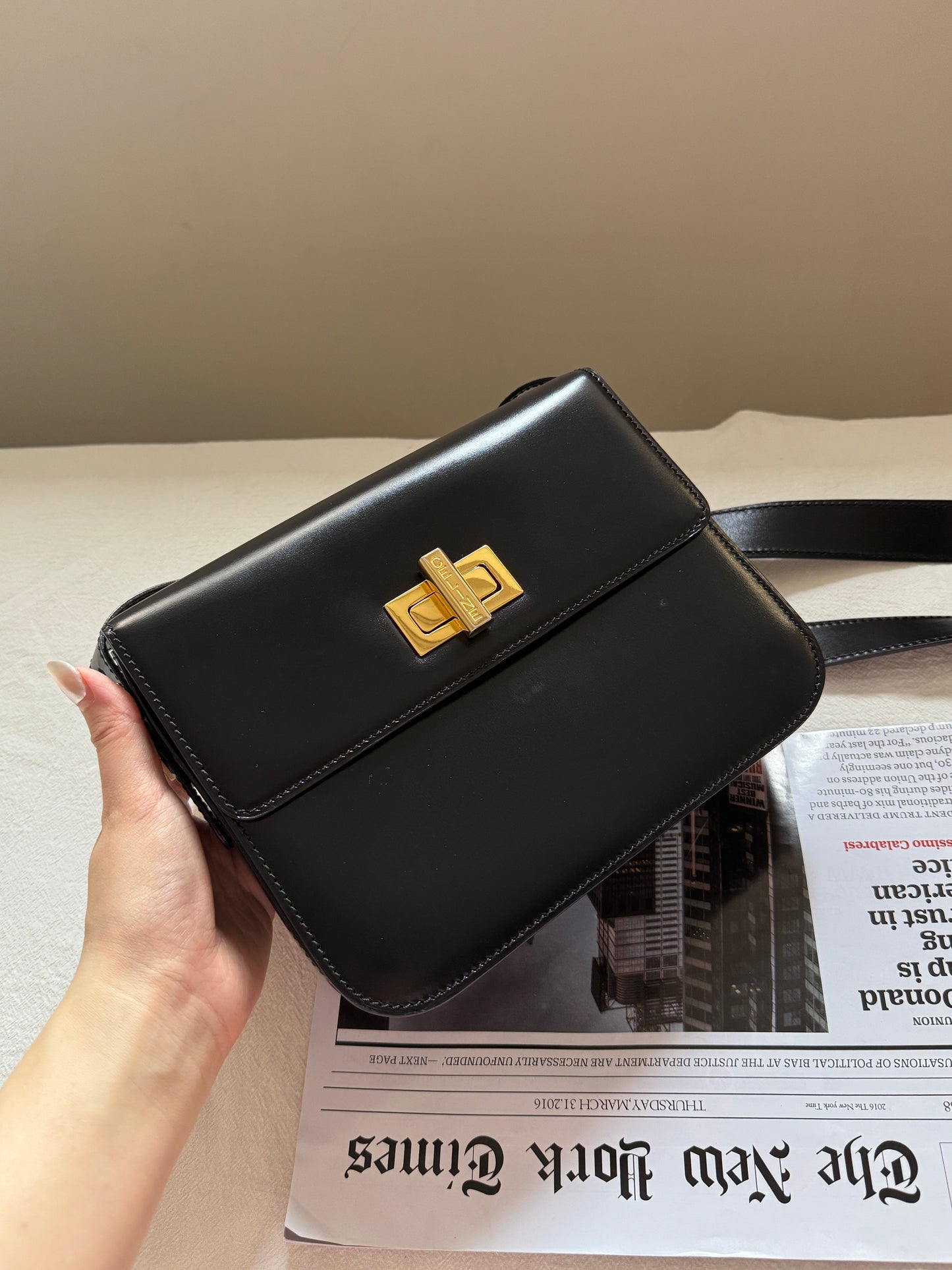 Vintage Celine turnlock豆腐包💫