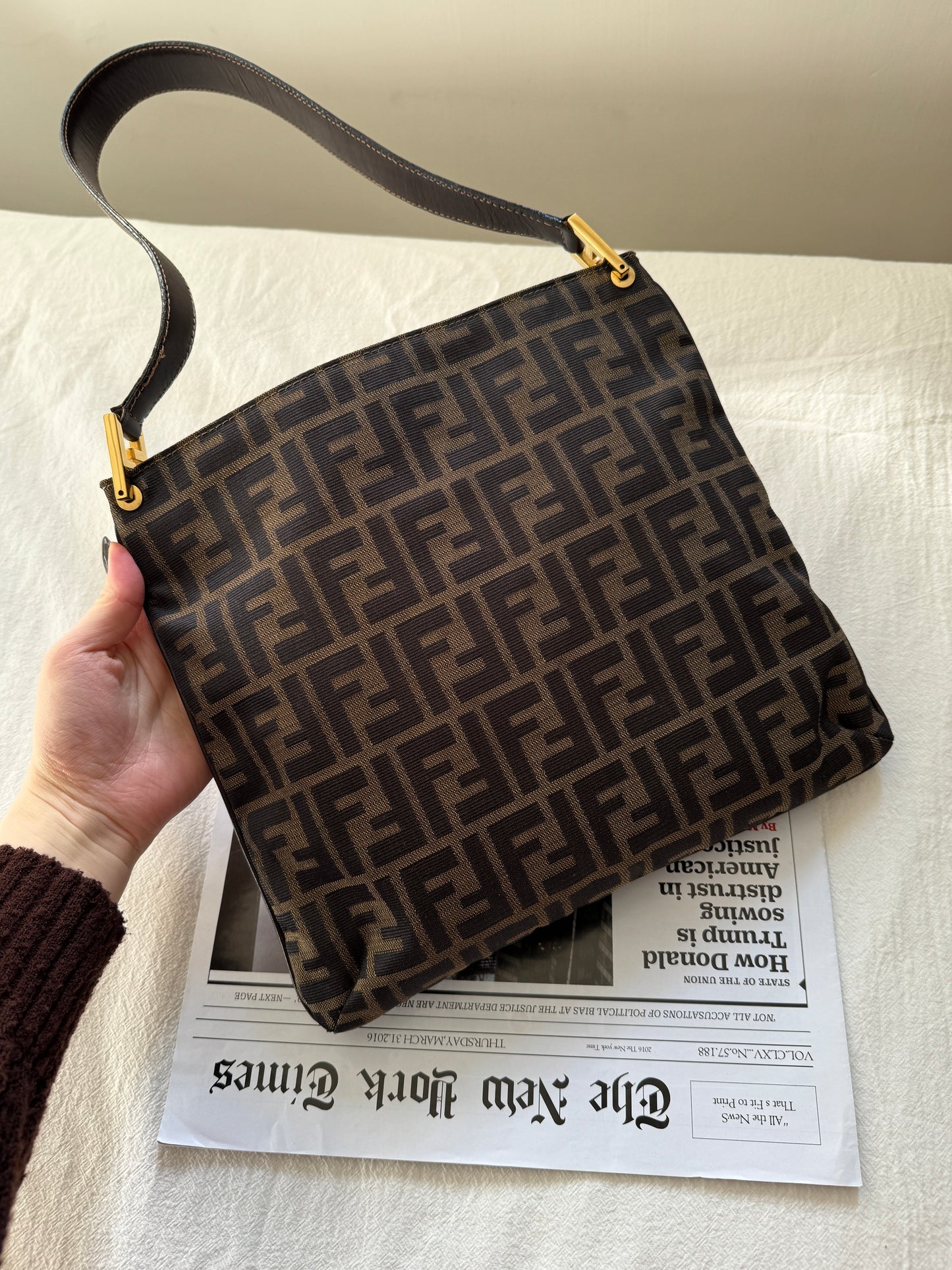 Vintage Fendi zucca square tote🫒