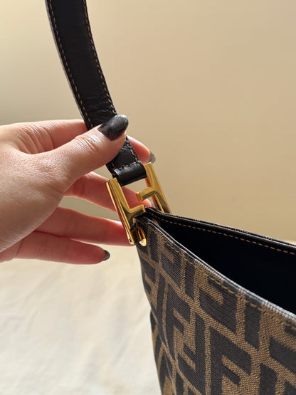 Vintage Fendi zucca square tote🫒