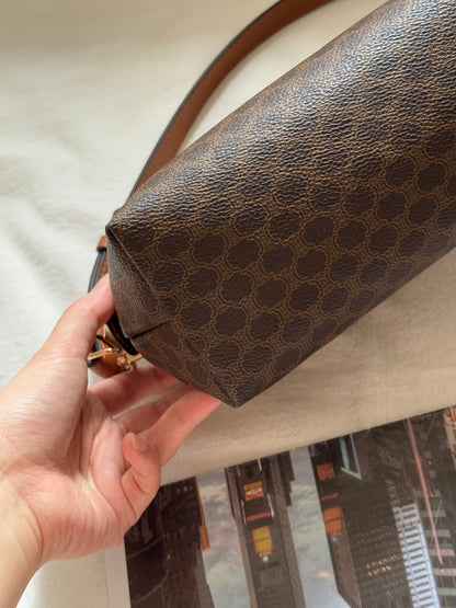 Vintage Celine macadam pouch☁️