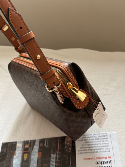 Vintage Celine macadam pouch🧸