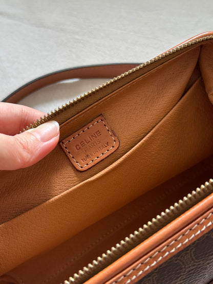 Vintage Celine macadam pouch🧸