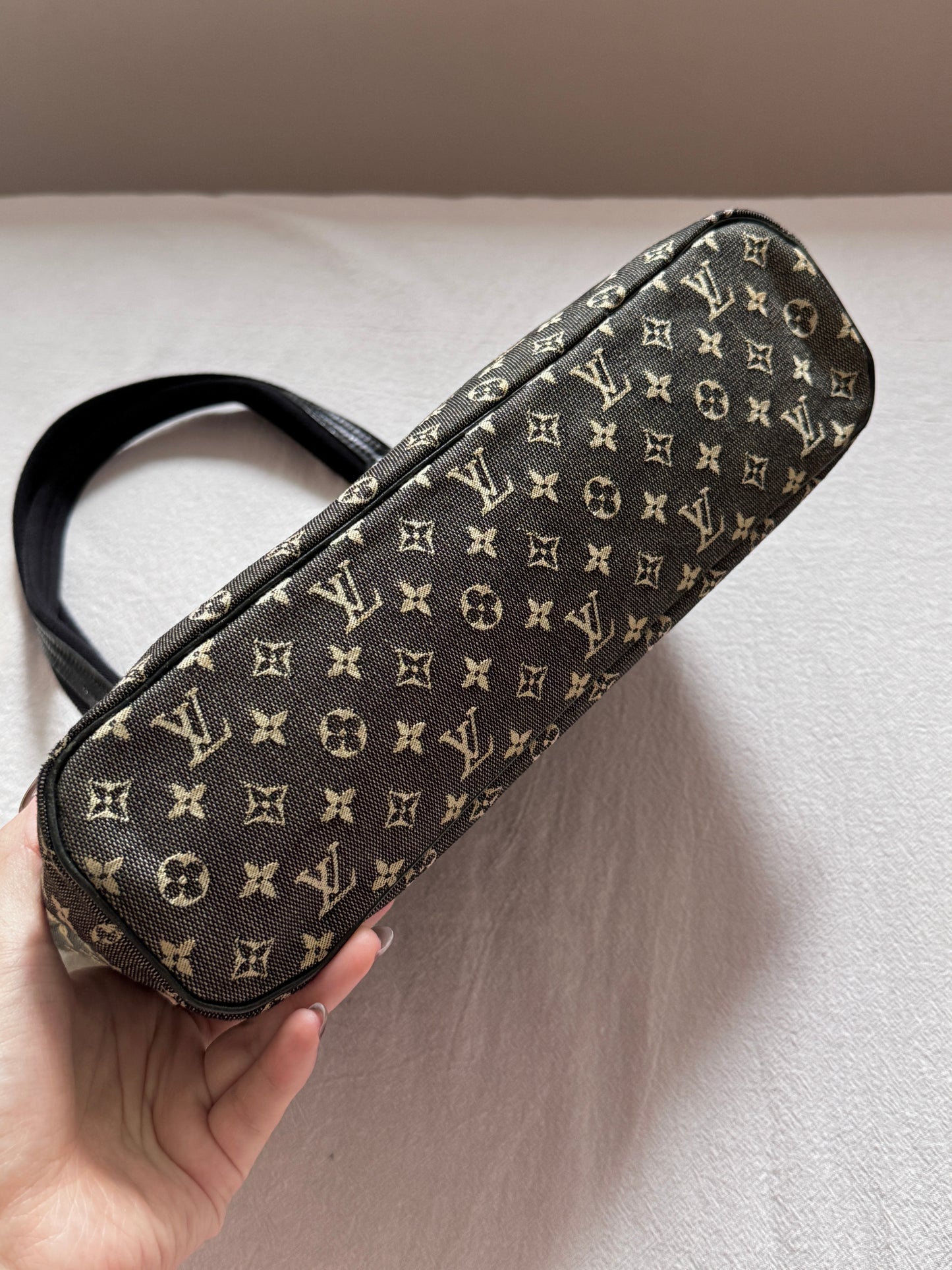 Vintage Louis Vuitton monogram shoulder bag