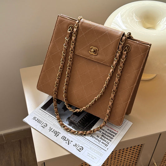 Vintage Chanel wild stitch荔枝牛皮tote bag🧋