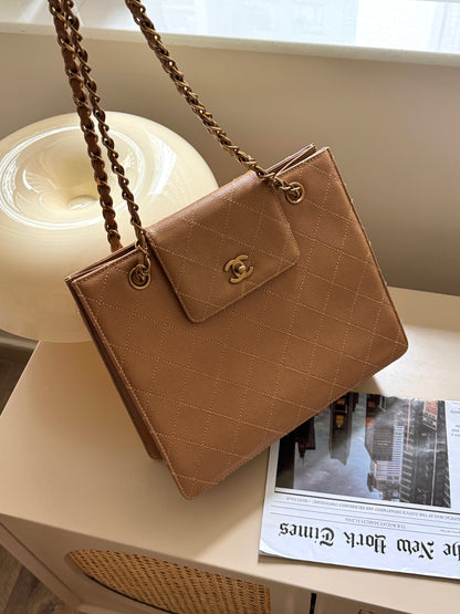 Vintage Chanel wild stitch荔枝牛皮tote bag🧋