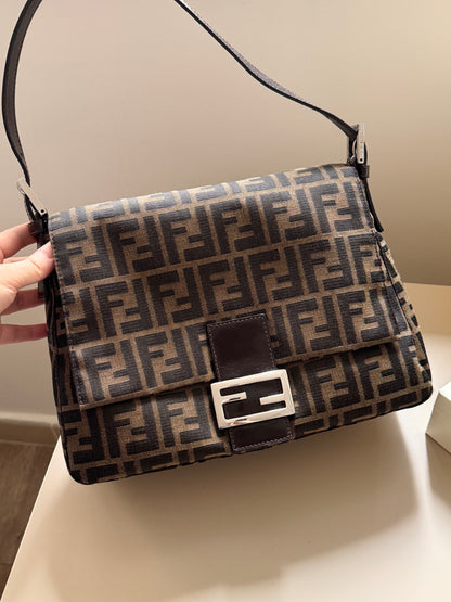 Vintage Fendi zucca mama baguette 🥖
