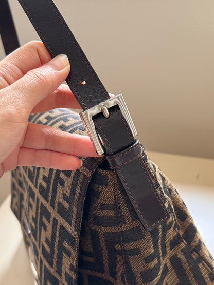 Vintage Fendi zucca mama baguette 🥖