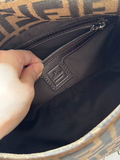 Vintage Fendi zucca mama baguette 🥖