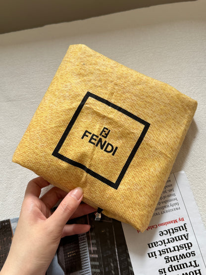 Vintage Fendi zucca mama baguette 🥖