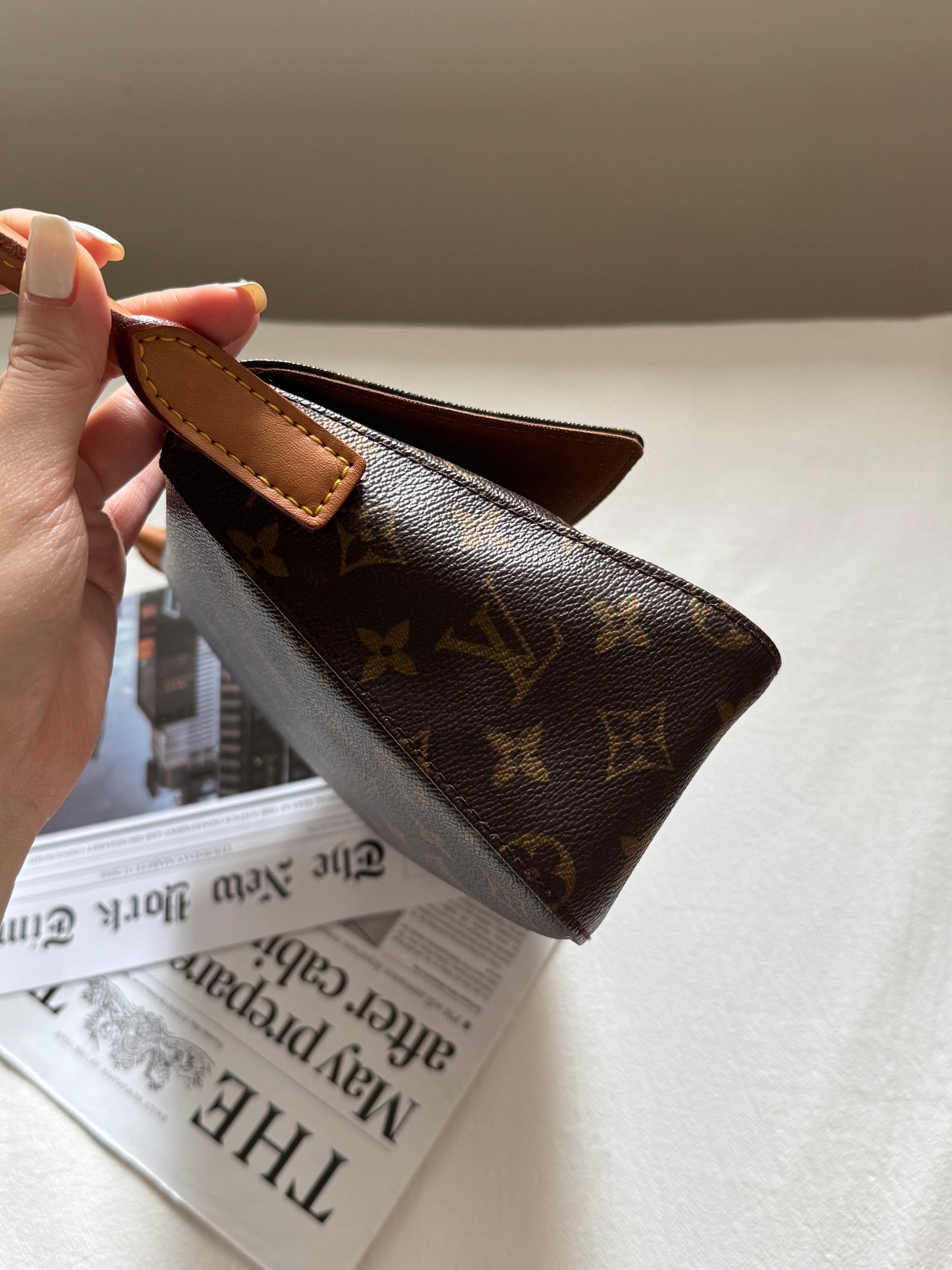 Vintage Louis Vuitton monogram looping bag🤎