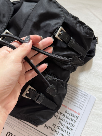 Vintage Prada classic nylon backpack🕶️