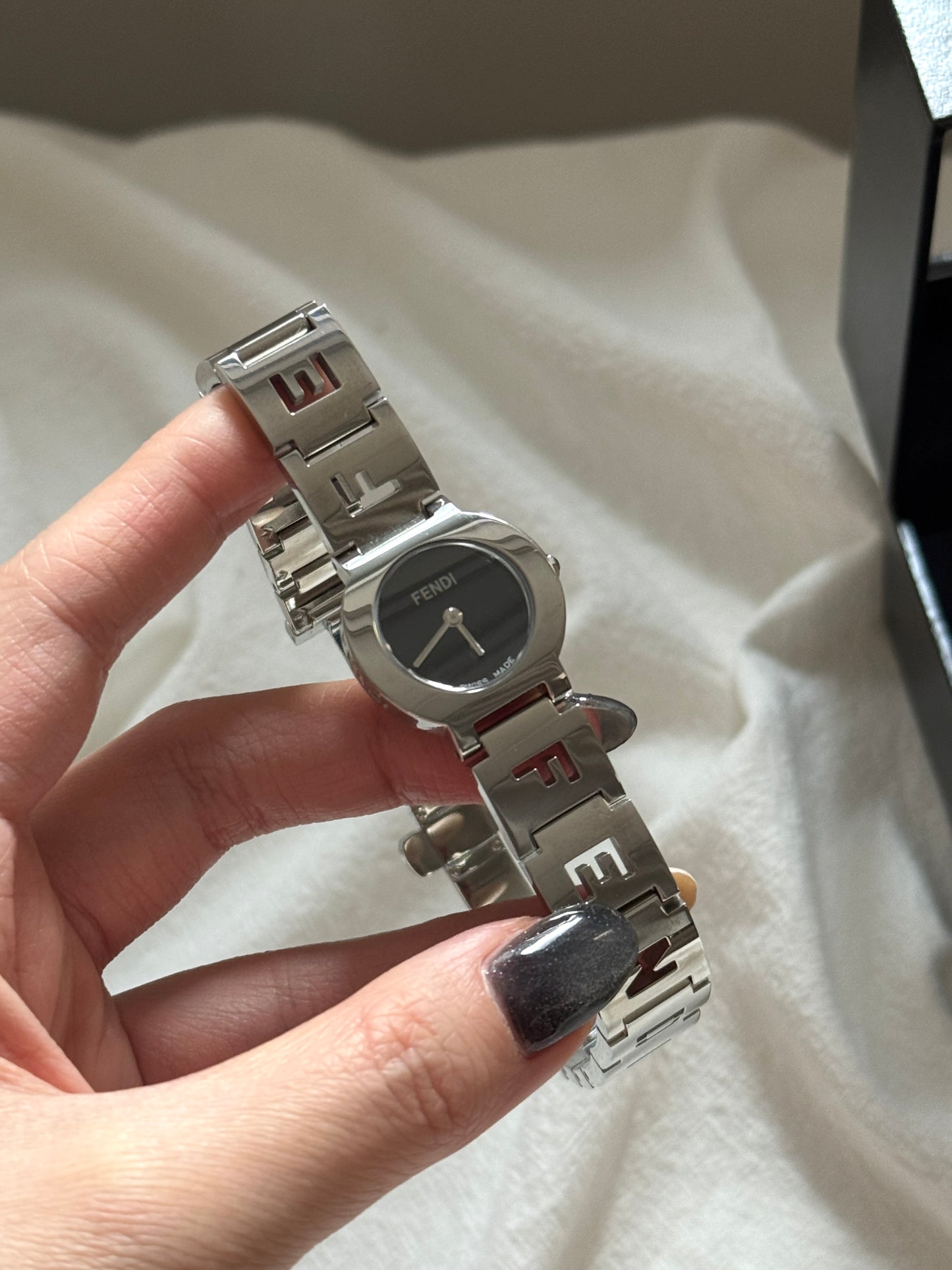 Vintage Fendi watch 鏤空字母錶帶