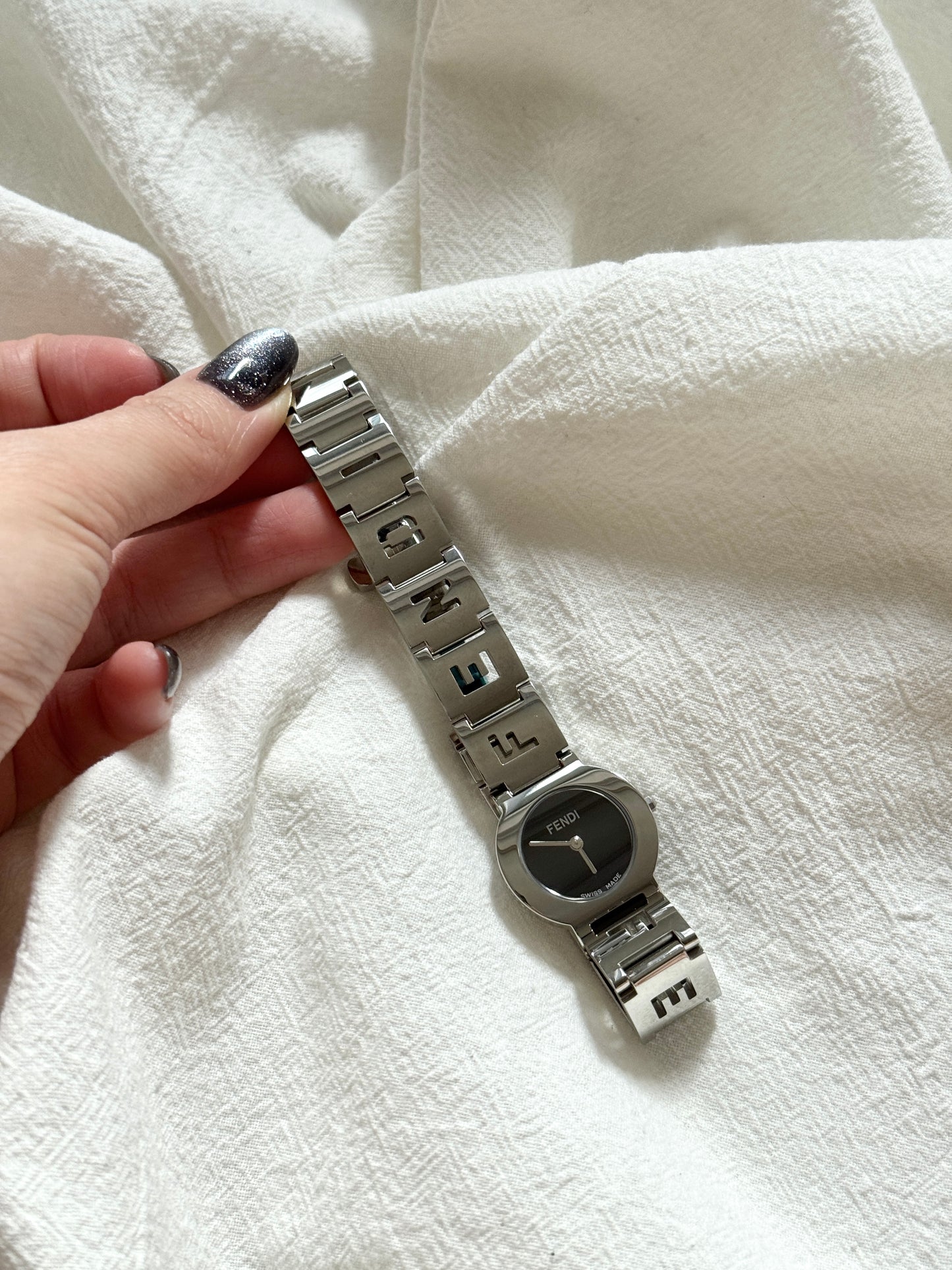 Vintage Fendi watch 鏤空字母錶帶