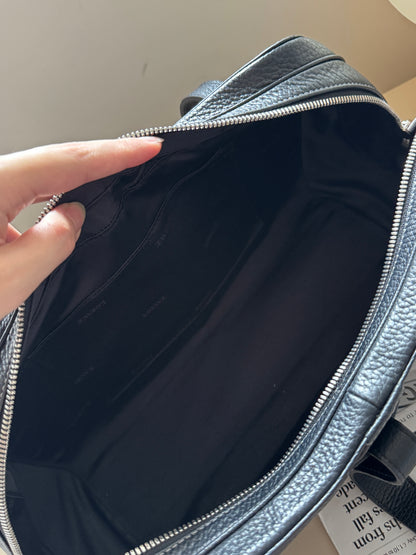 Vintage Loewe leather ufo baguette🥖