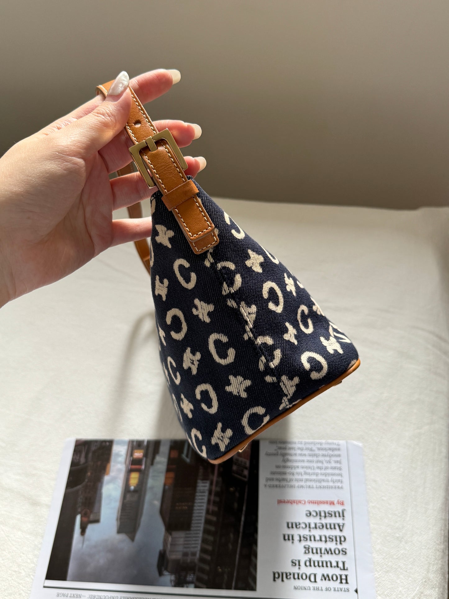 Vintage Celine海軍藍老花飯盒包⚓️