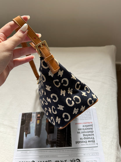 Vintage Celine海軍藍老花飯盒包⚓️