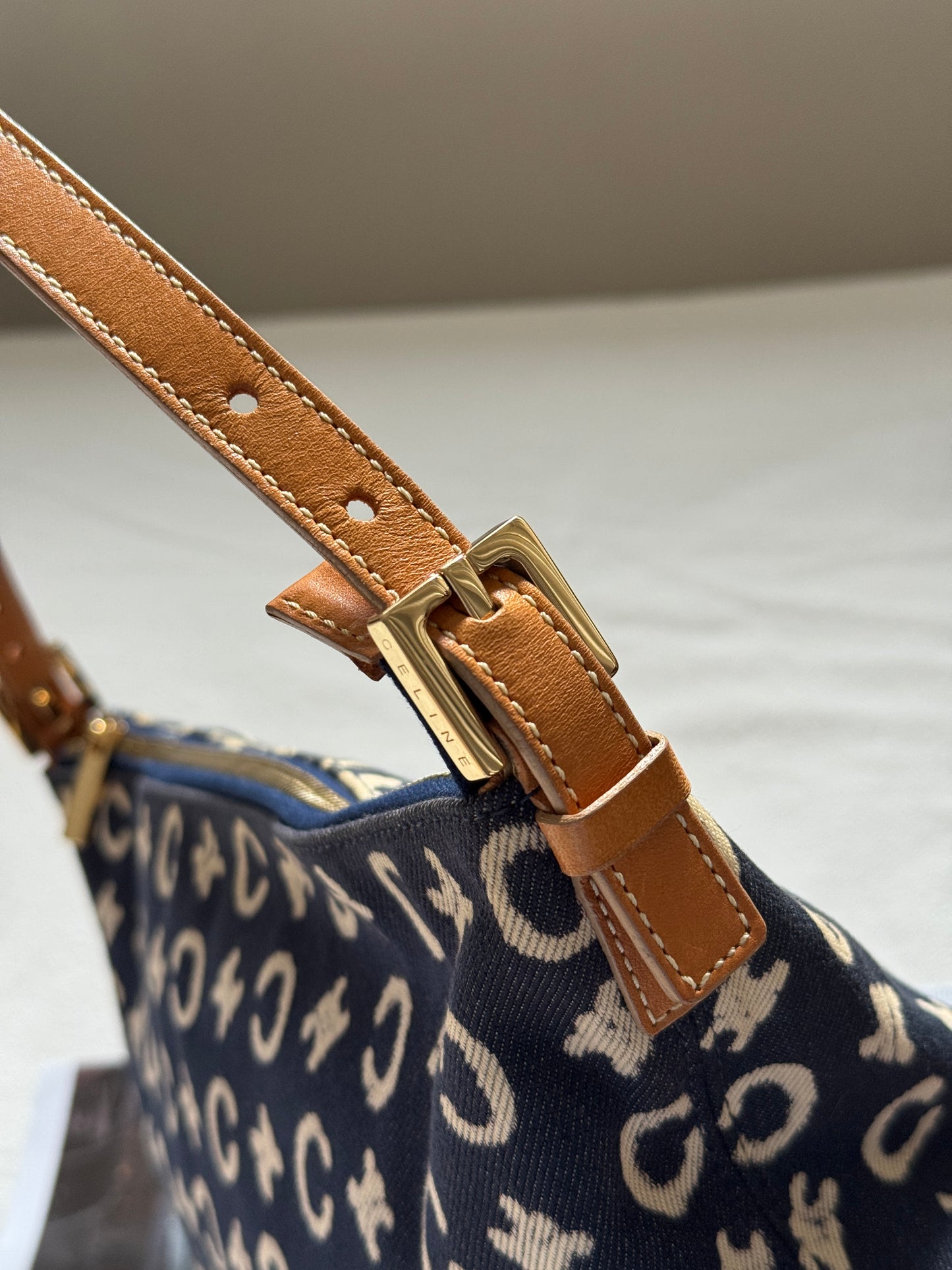 Vintage Celine海軍藍老花飯盒包⚓️