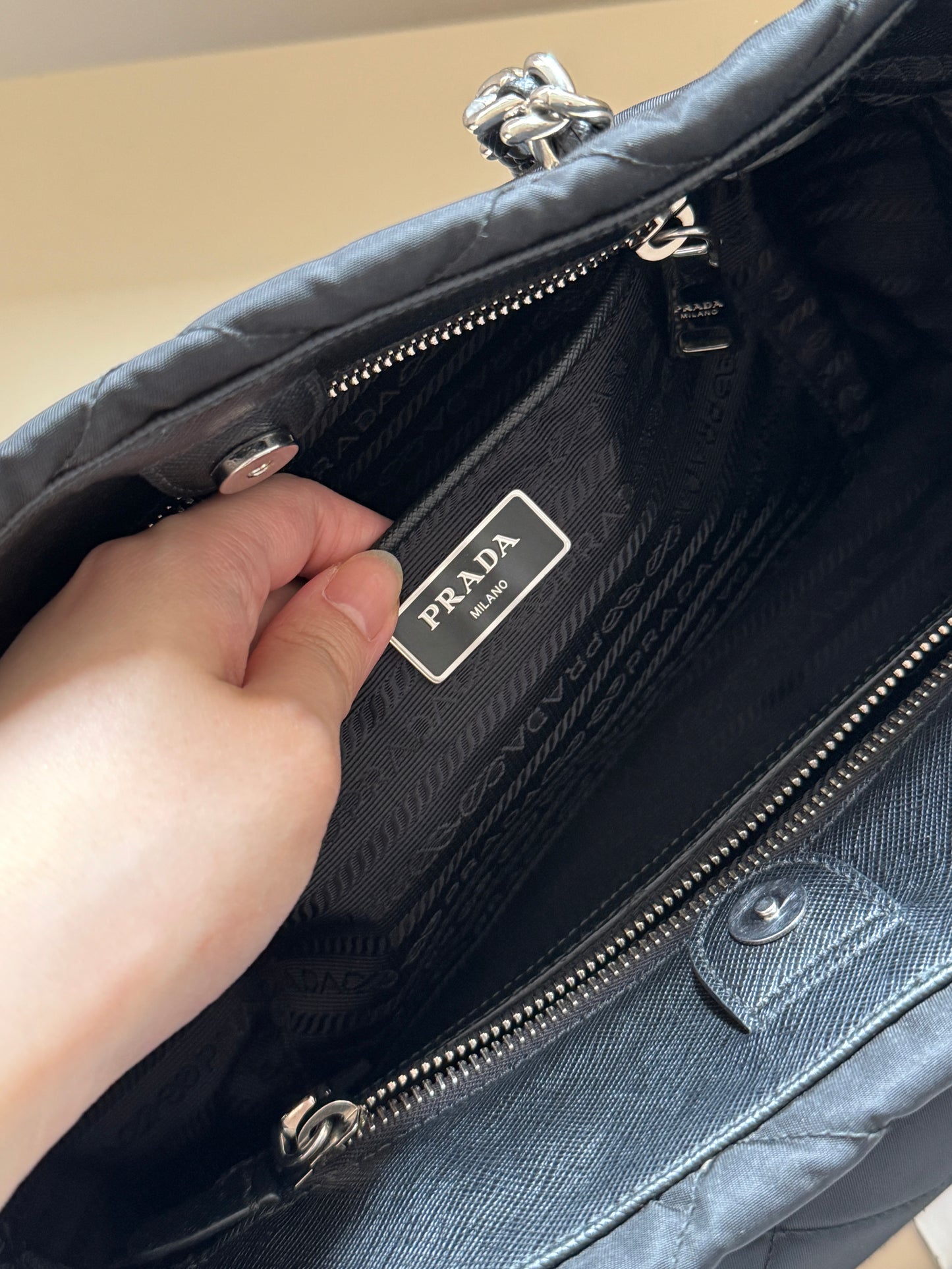 Vintage Prada nylon chain tote⛓️