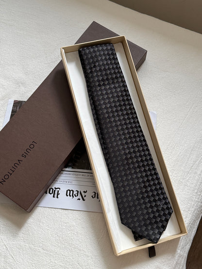 Vintage Louis Vuitton tie, with box