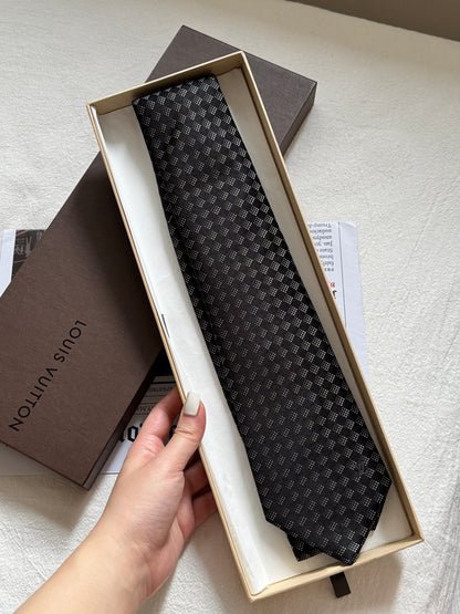 Vintage Louis Vuitton tie, with box