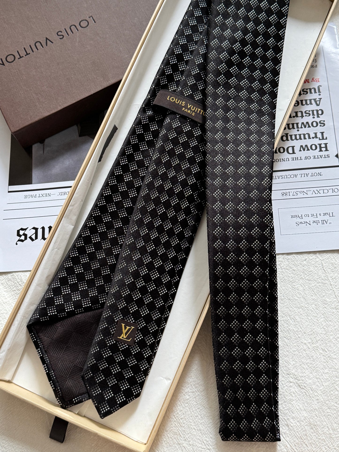 Vintage Louis Vuitton tie, with box