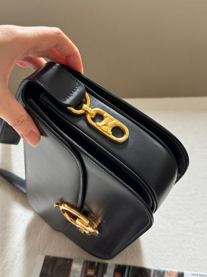 Vintage Celine horse carriage box bag🌞