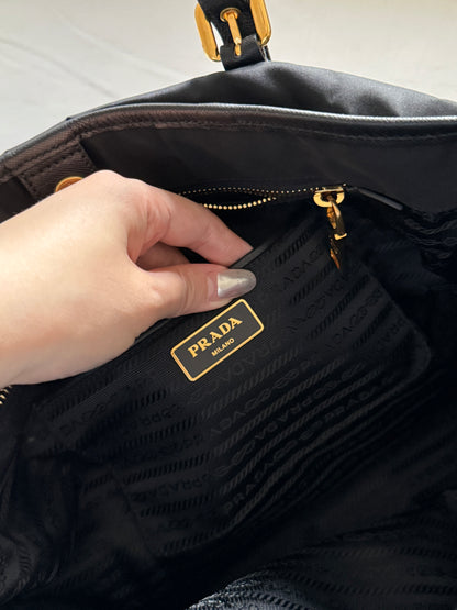 Vintage Prada 尼龍shopping tote🧺