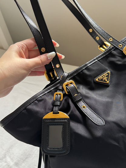 Vintage Prada 尼龍shopping tote🧺