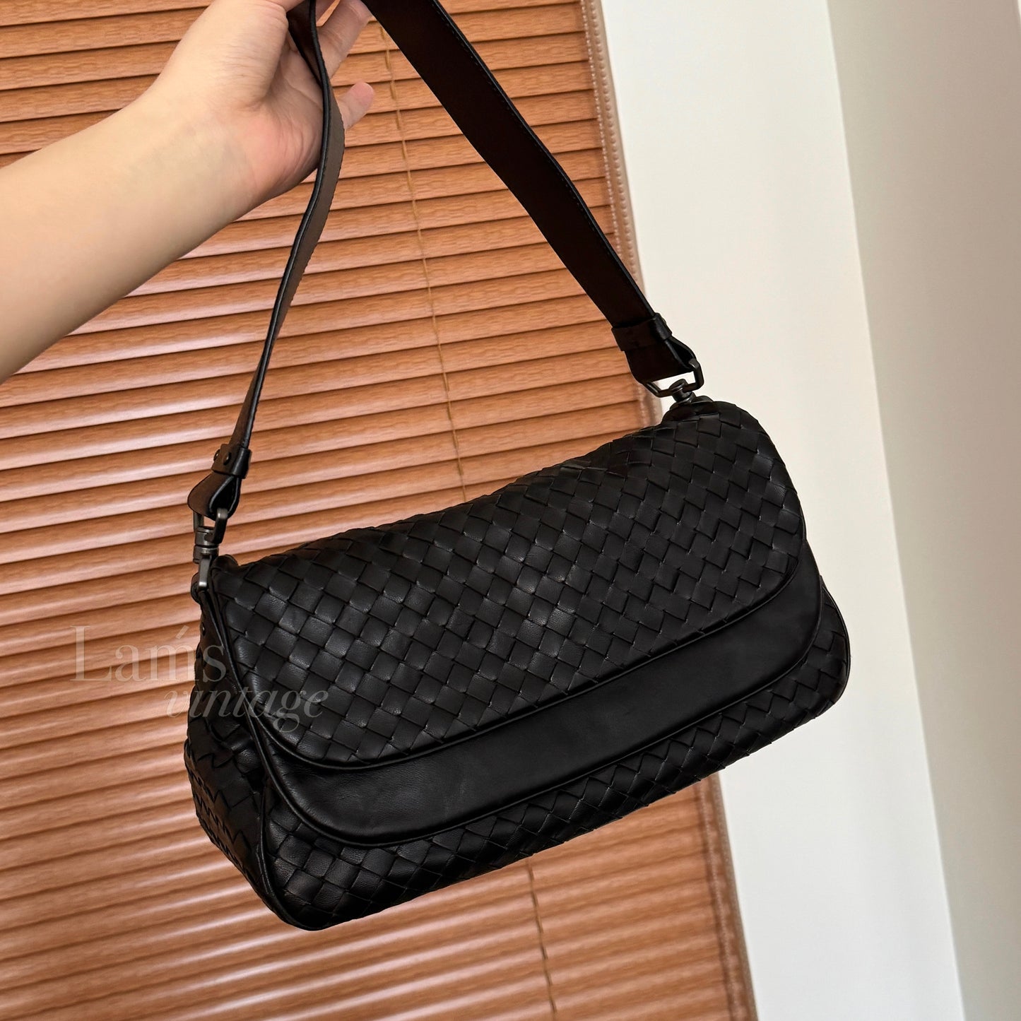 Vintage Bottega Veneta so black double flap baguette🥖