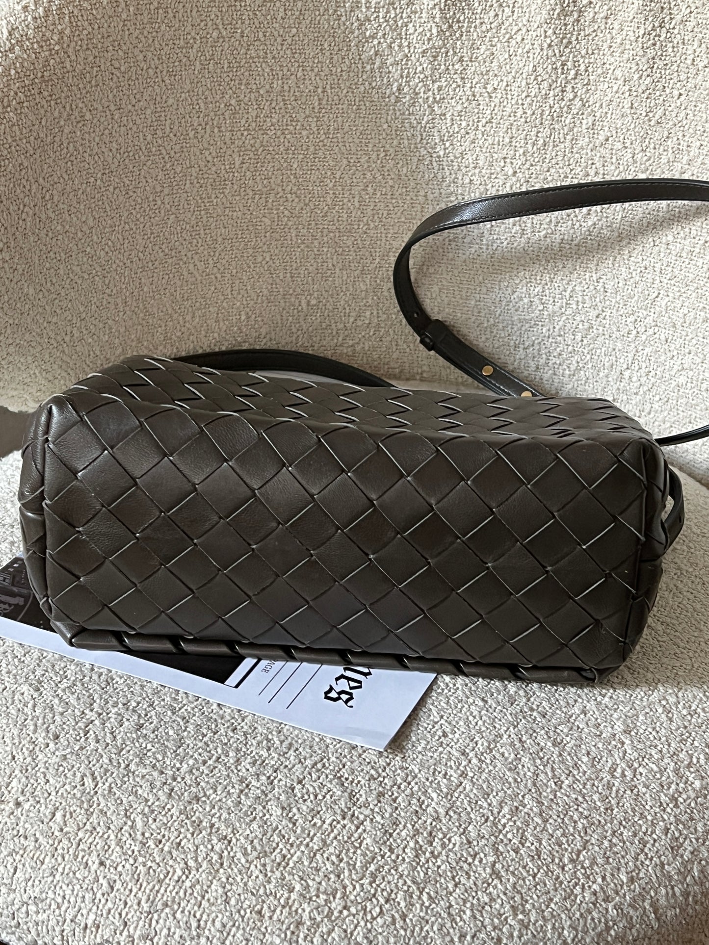 近代款Bottega Veneta 灰綠斜背包