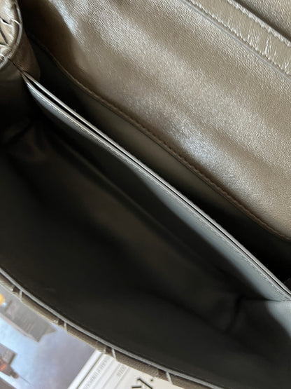 近代款Bottega Veneta 灰綠斜背包