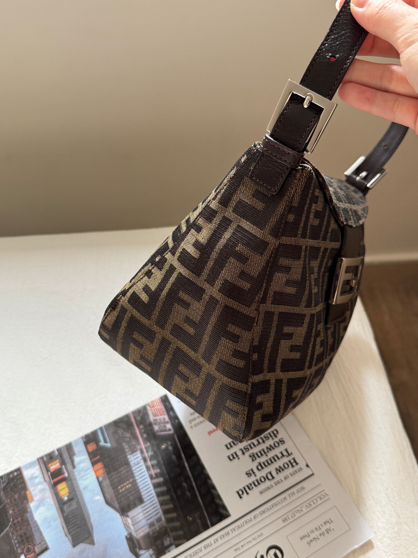 Vintage Fendi 老花銀扣square baguette 🍞