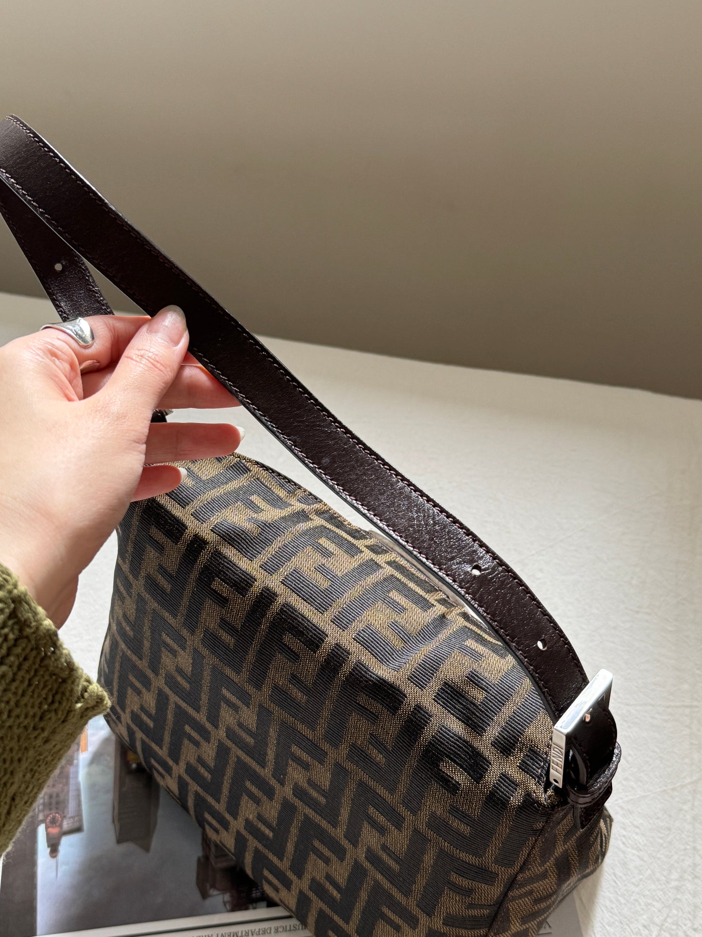 Vintage Fendi 老花銀扣square baguette 🍞