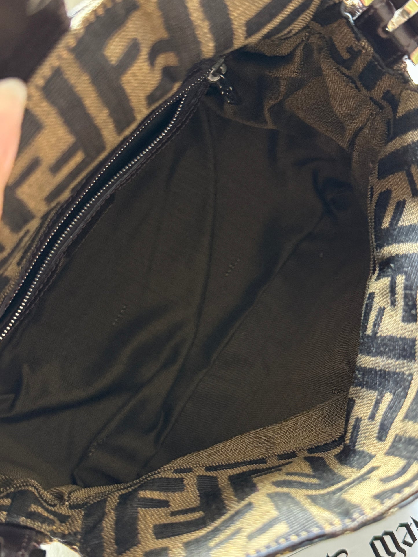 Vintage Fendi 老花銀扣square baguette 🍞